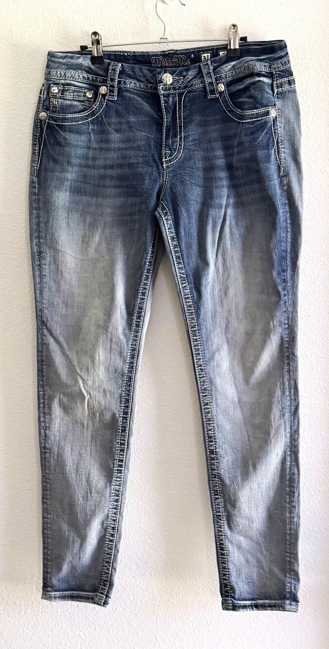 EUC Miss Me Women's Embellished Cross Mid-Rise Easy Skinny Jeans Size 31